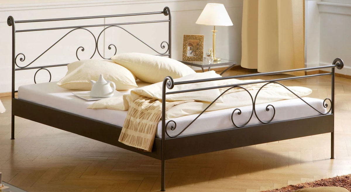 hasena-kollektionen-online-kaufen-hasena-selection-and-romantic-metallbett-cerete-.jpg