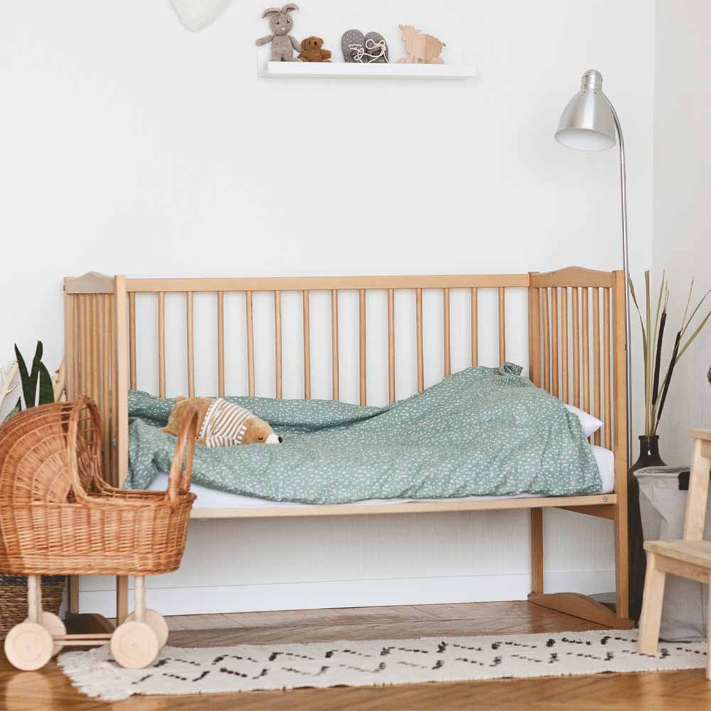 Babybett mit Schlupfsprossen